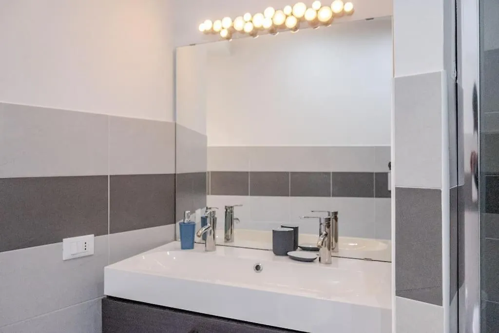 Home Sweet Home For 6 People And 2 Bathroom Rome Apartment